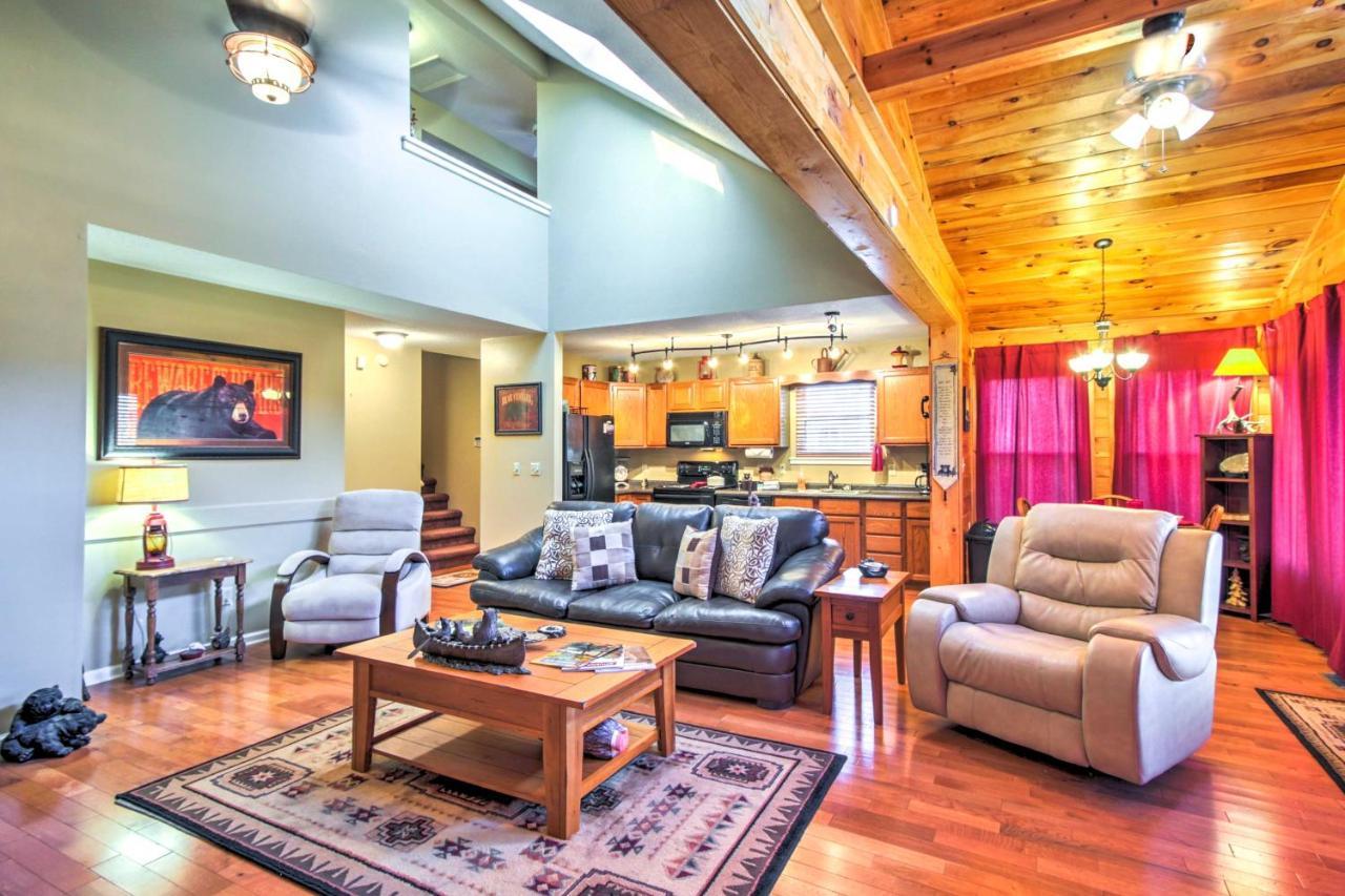 Tree Top Dream Cabin With Hot Tub In Gatlinburg! Villa Buitenkant foto
